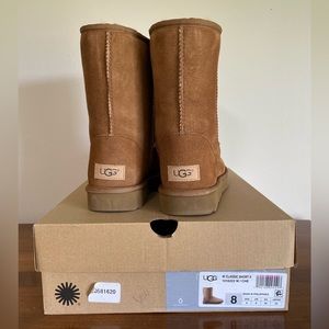 Womens size 8 UGG classic boots